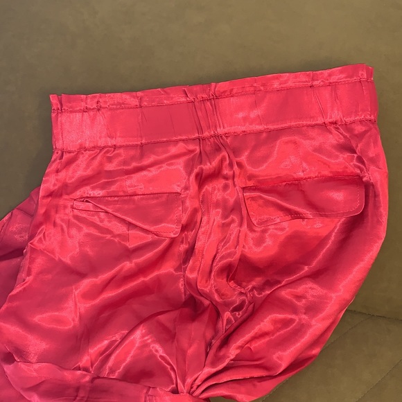 Pants - Picture 4 of 9